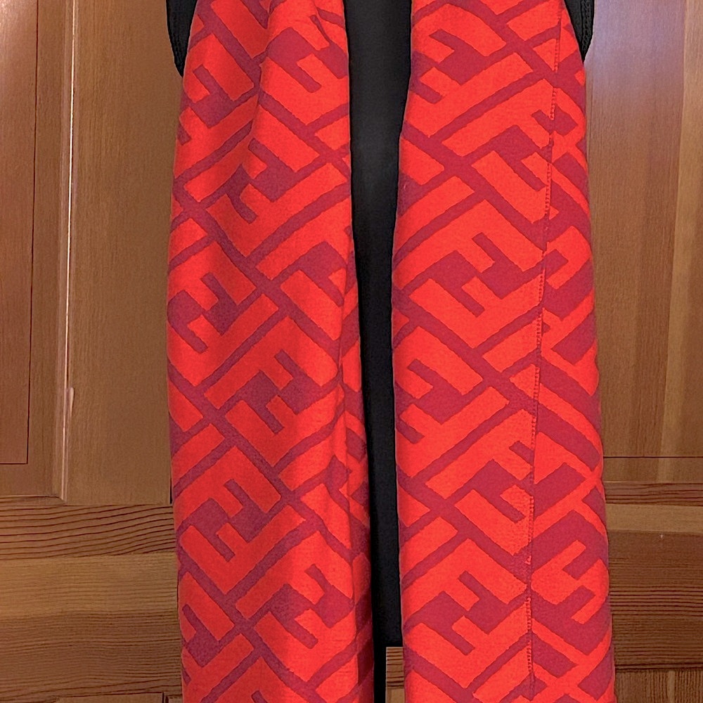Authentic FENDI Monogram Fringed-Edge Scarf - Picture 17 of 17